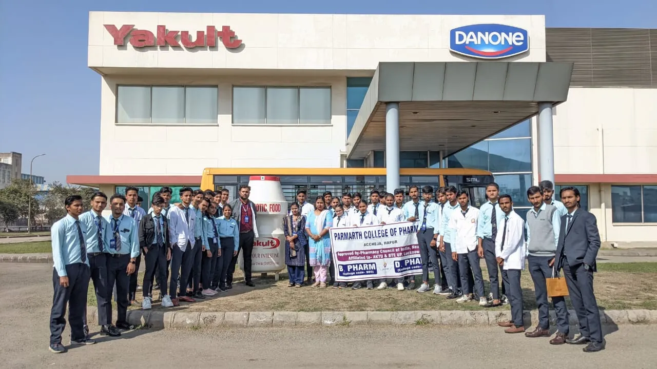 B.Pharm-1 & D.Pharm-1 Visited Yakult 