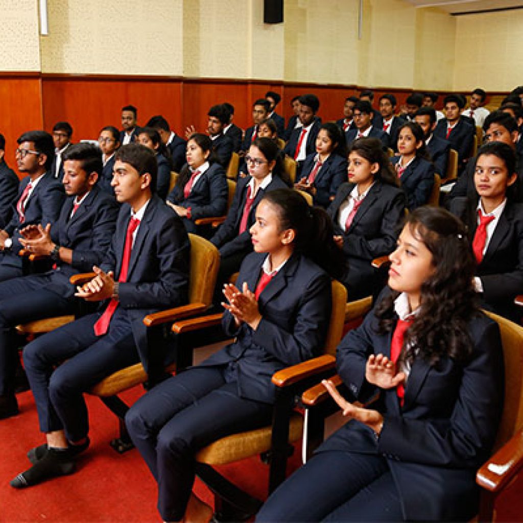BBA Students attending seminar at ATMS College